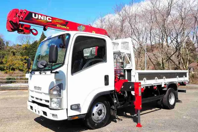 いすゞ エルフ TKG-NMR85AN(2WD)の写真1
