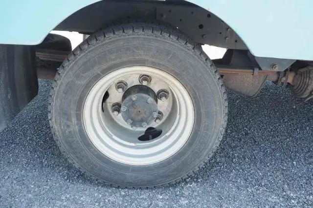 いすゞ エルフ BKG-NHR85AN(2WD)の写真19