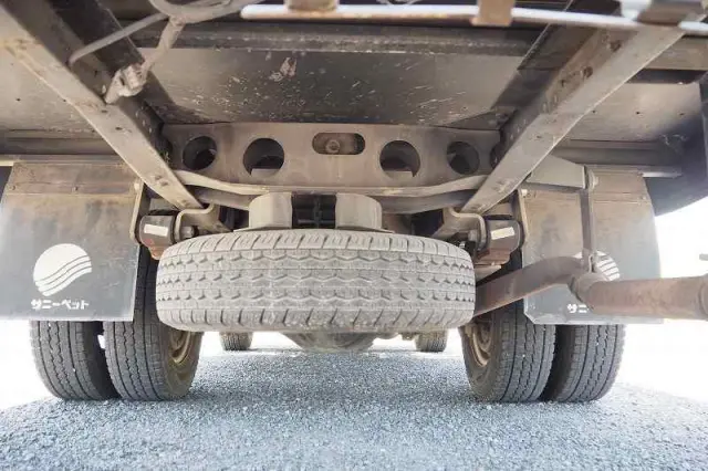 いすゞ エルフ BKG-NHR85AN(2WD)の写真21