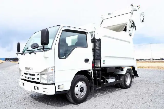 いすゞ エルフ TKG-NKR85AN(2WD)の写真1
