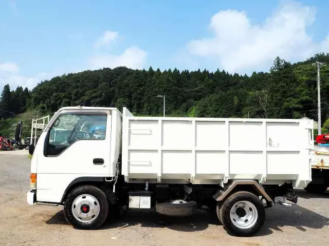 UD コンドル KK-BKS71EAD(4WD)の写真2