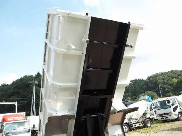 UD コンドル KK-BKS71EAD(4WD)の写真20