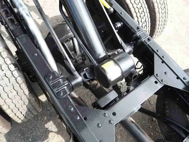 UD コンドル KK-BKS71EAD(4WD)の写真28