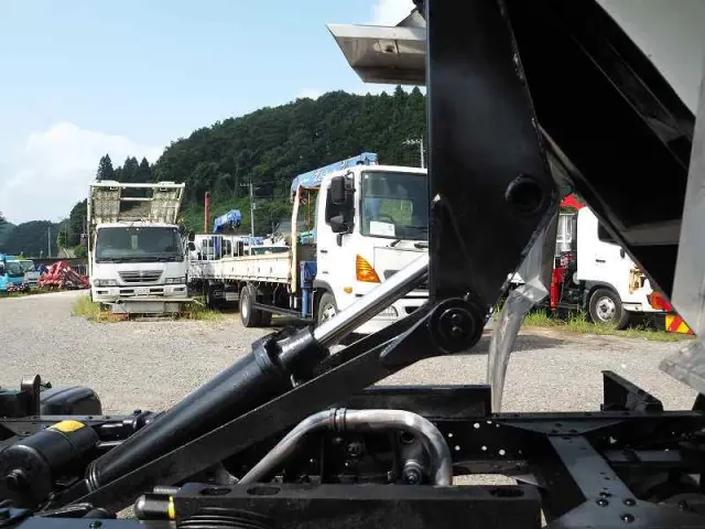 UD コンドル KK-BKS71EAD(4WD)の写真33