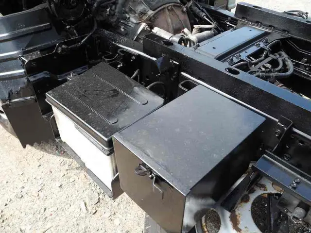 UD コンドル KK-BKS71EAD(4WD)の写真36