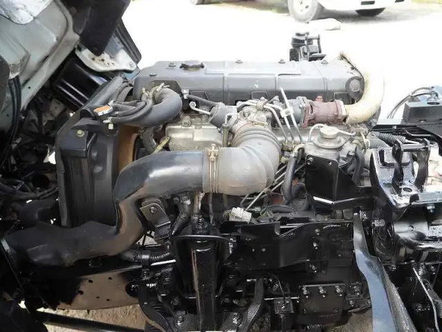 UD コンドル KK-BKS71EAD(4WD)の写真38