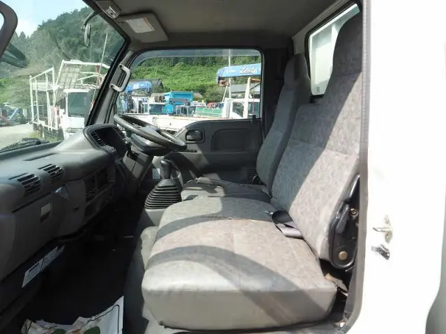 UD コンドル KK-BKS71EAD(4WD)の写真47