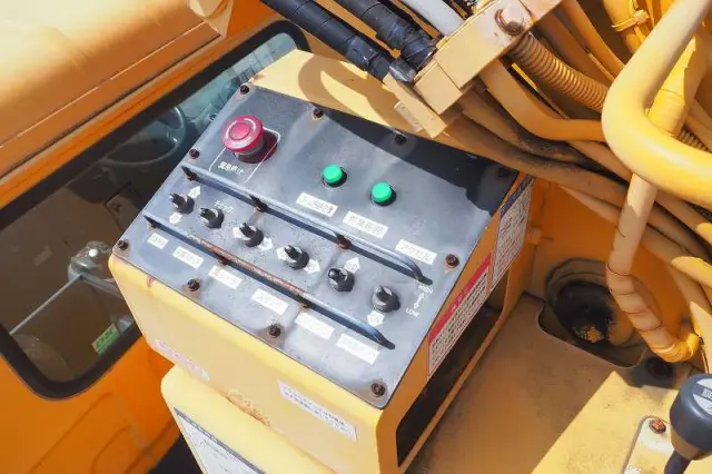 いすゞ エルフ PA-NPR81N(2WD)の写真9