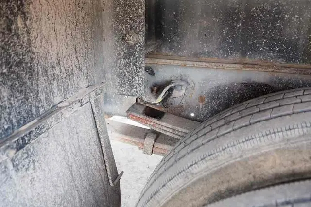 いすゞ エルフ PA-NPR81N(2WD)の写真28