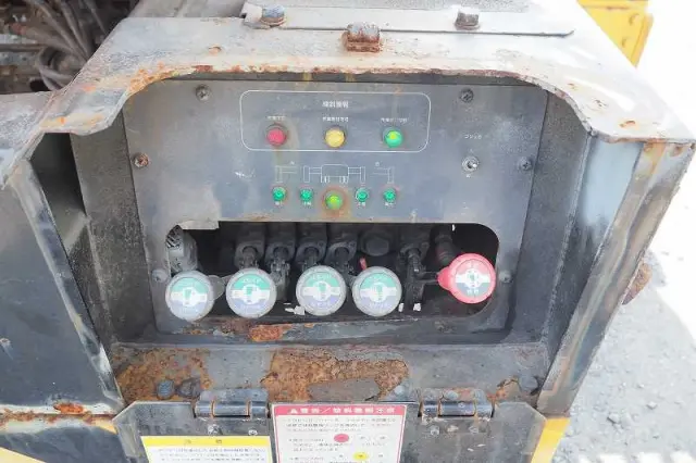 いすゞ エルフ PA-NPR81N(2WD)の写真30