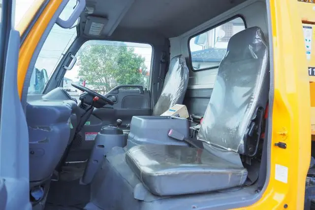 いすゞ エルフ PA-NPR81N(2WD)の写真44