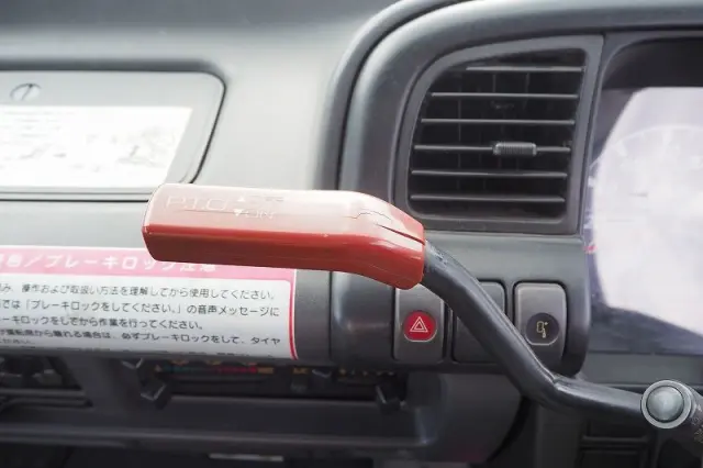 いすゞ エルフ PA-NPR81N(2WD)の写真48