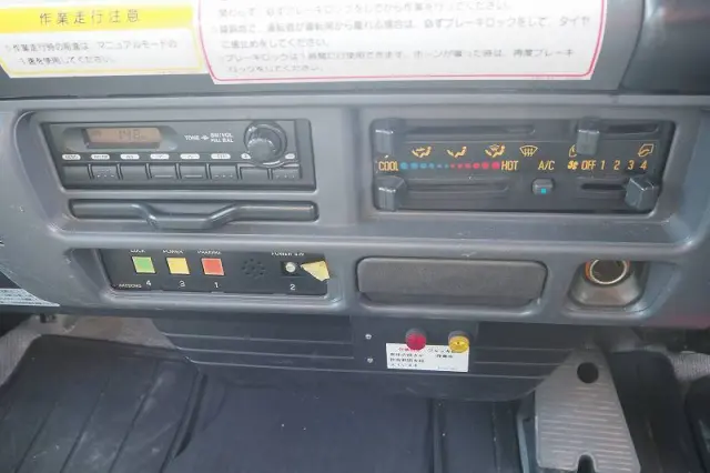 いすゞ エルフ PA-NPR81N(2WD)の写真49