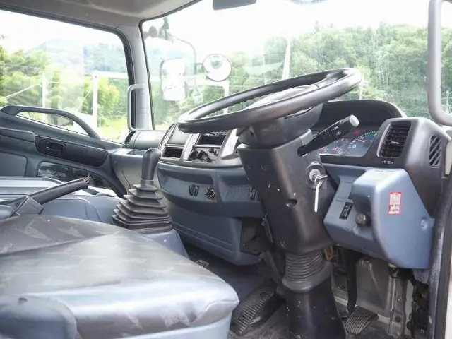 日野 レンジャー ADG-FC6JGWA(2WD)の写真47