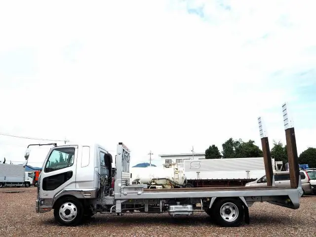 三菱 ファイター PA-FL63FX(4WD)の写真2