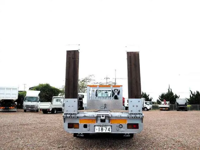 三菱 ファイター PA-FL63FX(4WD)の写真4