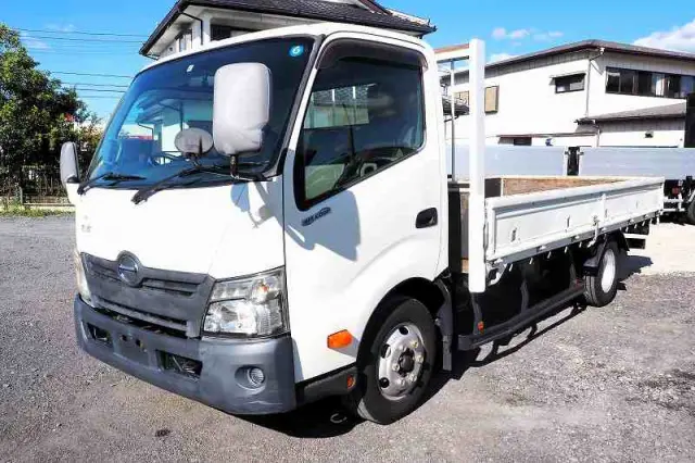 日野 デュトロ SKG-XZU710M(2WD)の写真1
