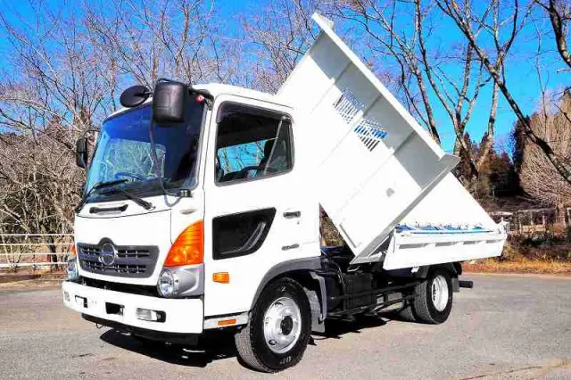 日野 レンジャー TKG-FC9JCAP(2WD)の写真1