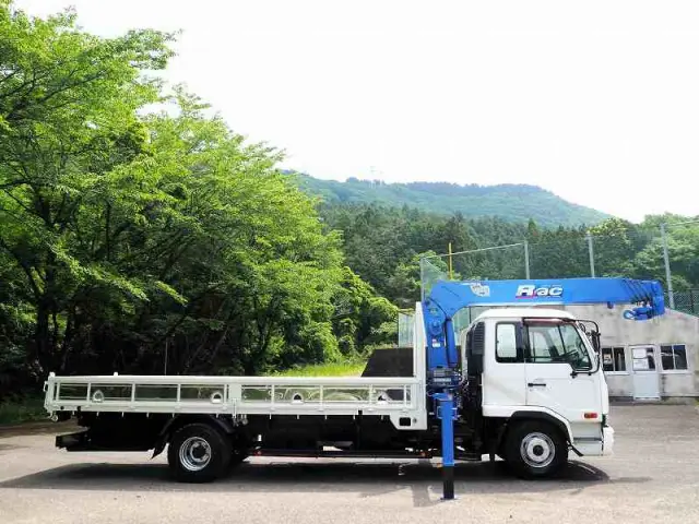 UD コンドル BDG-MK36C(2WD)の写真6