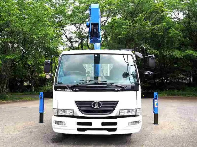 UD コンドル BDG-MK36C(2WD)の写真8