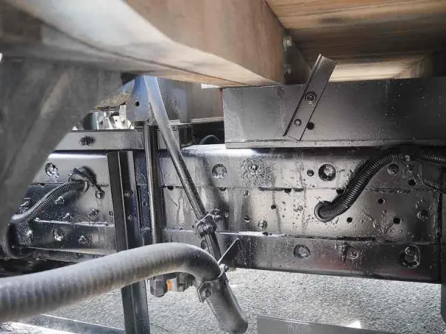 UD コンドル BDG-MK36C(2WD)の写真37