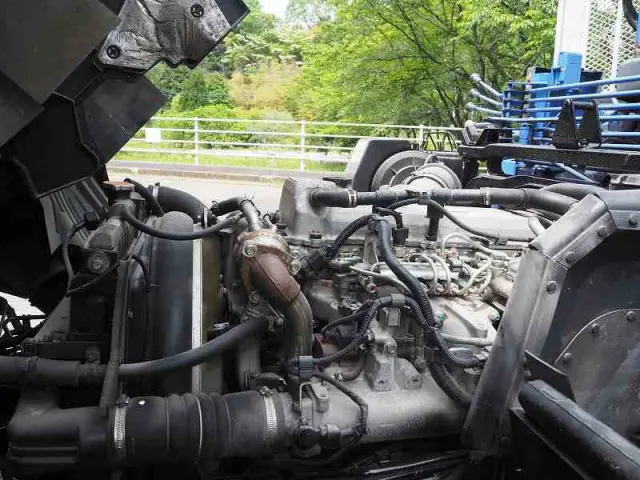 UD コンドル BDG-MK36C(2WD)の写真38