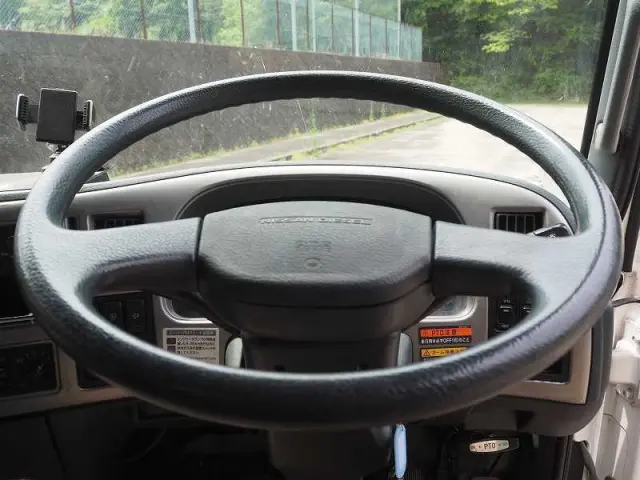 UD コンドル BDG-MK36C(2WD)の写真48