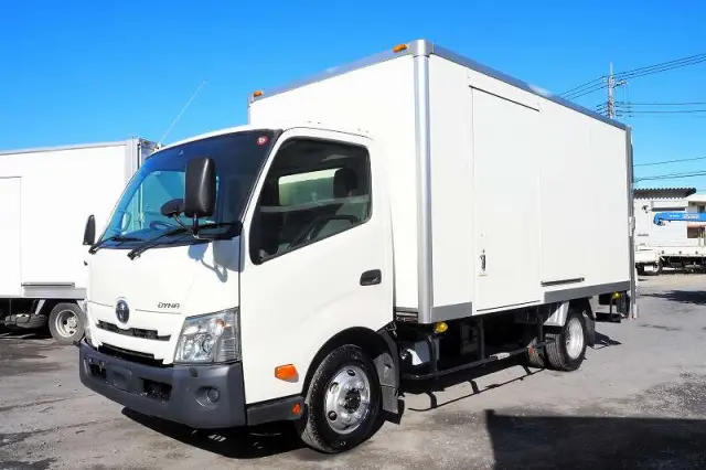 トヨタ ダイナ 2RG-XZU712(2WD)の写真1