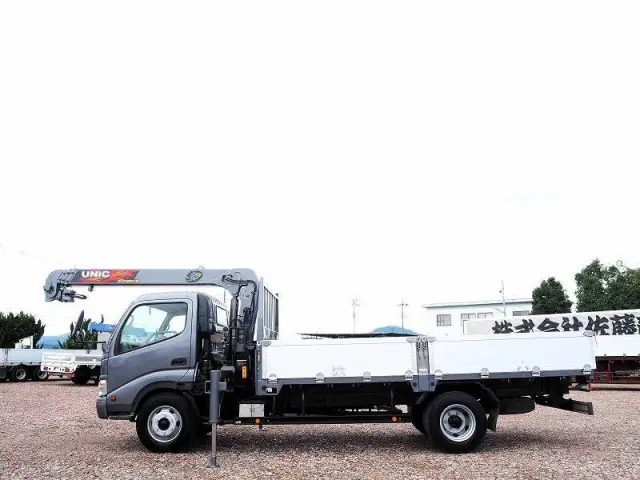 トヨタ ダイナ PB-XZU424(2WD)の写真2