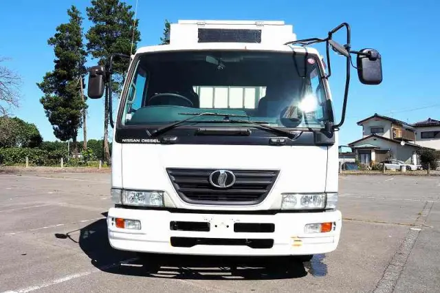 UD コンドル BDG-MK36C(2WD)の写真8