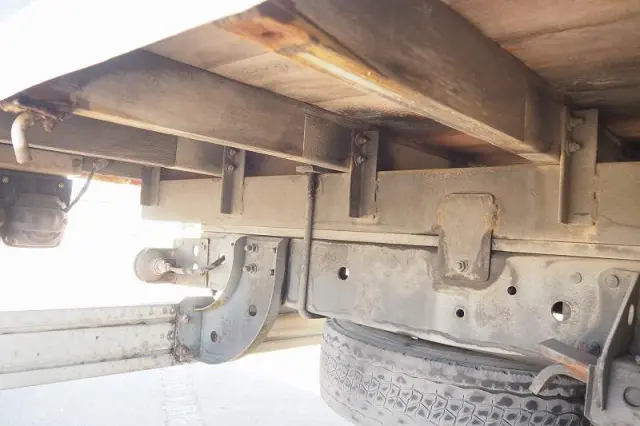 UD コンドル BDG-MK36C(2WD)の写真30