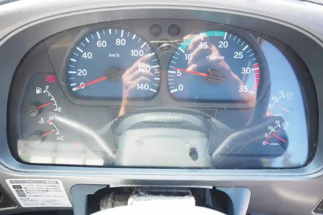 UD コンドル BDG-MK36C(2WD)の写真47