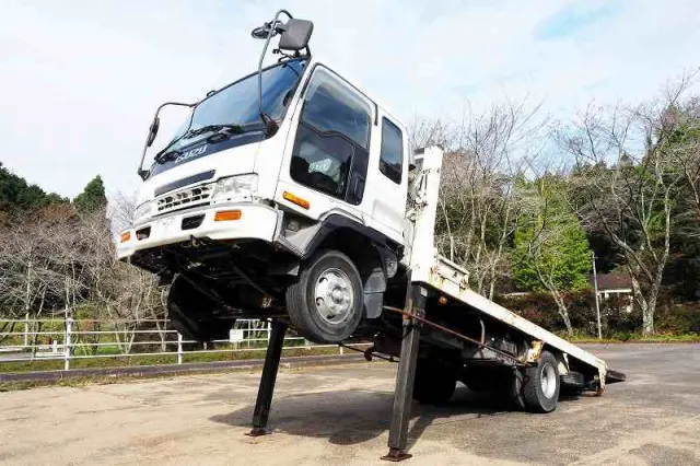 いすゞ フォワード KK-FRR35H4(2WD)の写真1