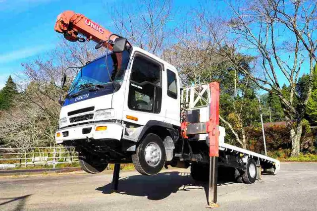 いすゞ フォワード KK-FRR33K4(2WD)の写真1