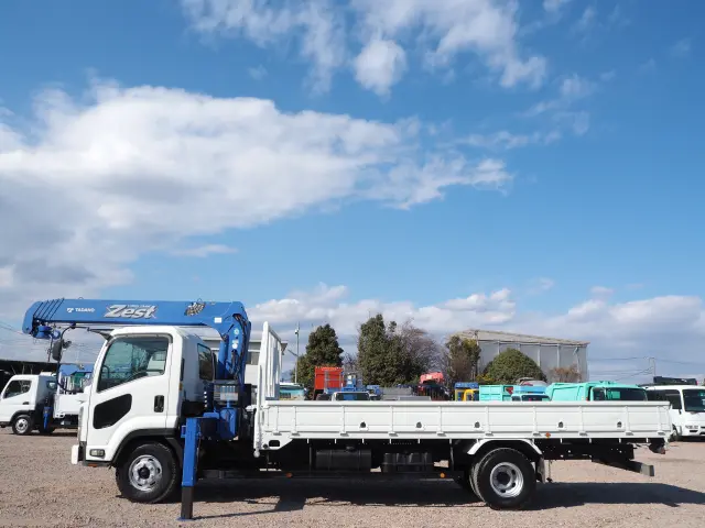 いすゞ フォワード PKG-FRR90S2(2WD)の写真2