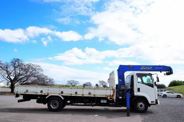 いすゞ フォワード PKG-FRR90S2(2WD)の写真6