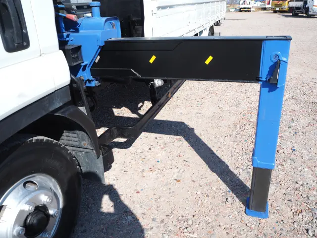 いすゞ フォワード PKG-FRR90S2(2WD)の写真13