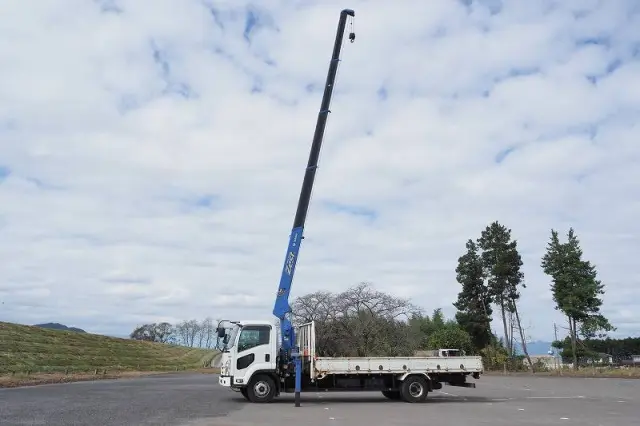 いすゞ フォワード PKG-FRR90S2(2WD)の写真16