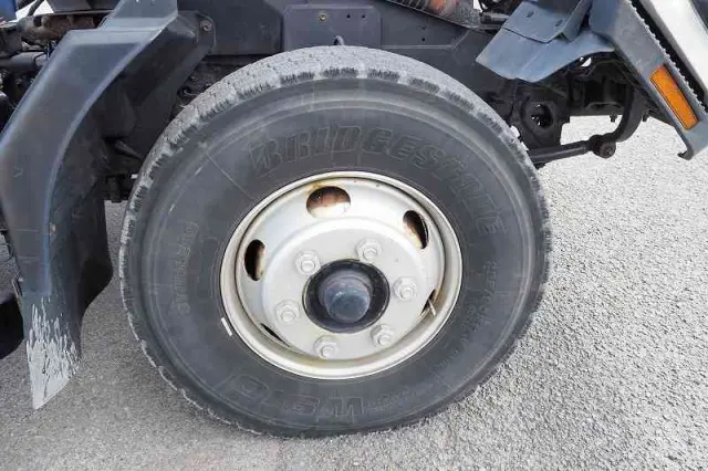 いすゞ フォワード PKG-FRR90S2(2WD)の写真28