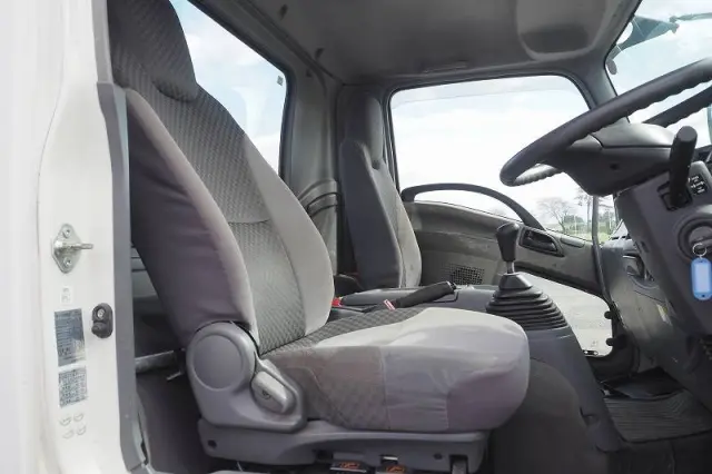 いすゞ フォワード PKG-FRR90S2(2WD)の写真41