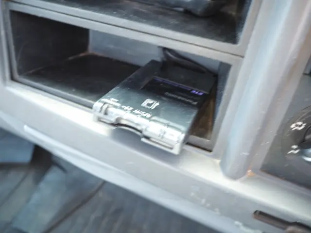 いすゞ フォワード PKG-FRR90S2(2WD)の写真49