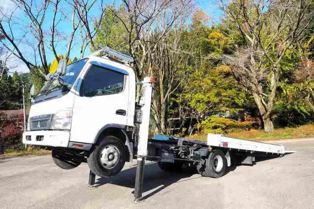 三菱 キャンター PDG-FE83DY(2WD)の写真1