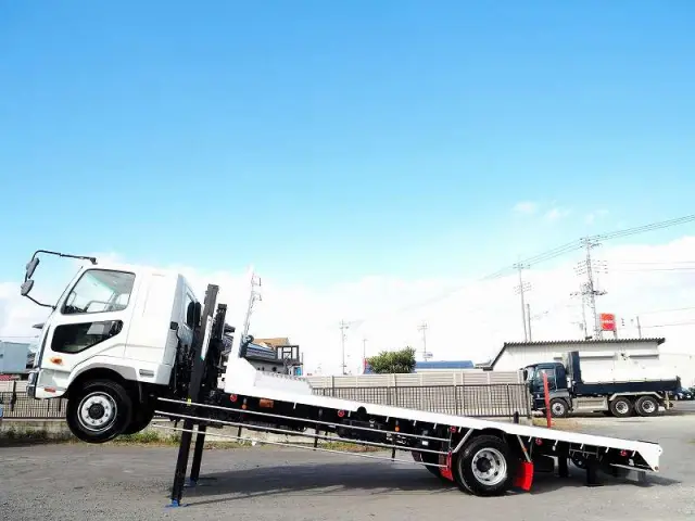 三菱 ファイター 2KG-FK62FZ(2WD)の写真2