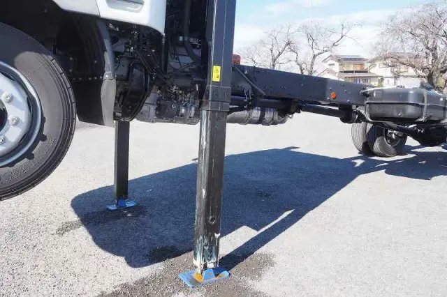 三菱 ファイター 2KG-FK62FZ(2WD)の写真12