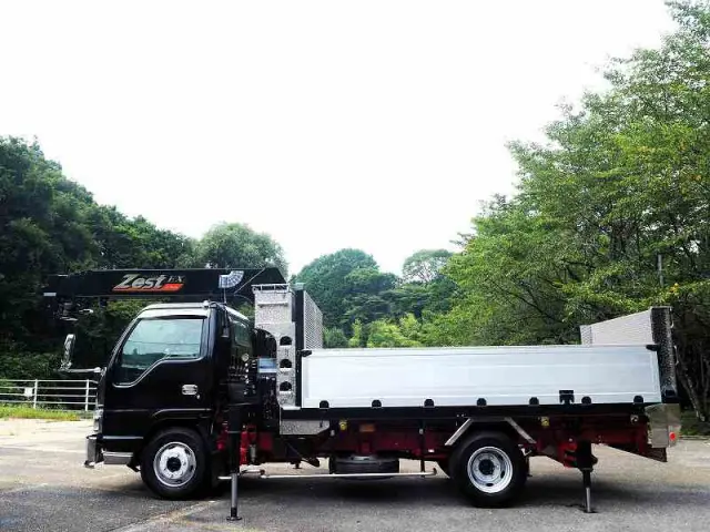 いすゞ エルフ PA-NPR81R(2WD)の写真2