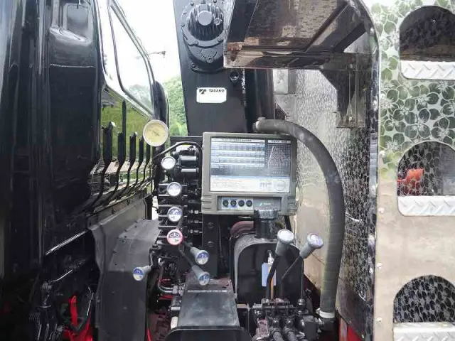 いすゞ エルフ PA-NPR81R(2WD)の写真16