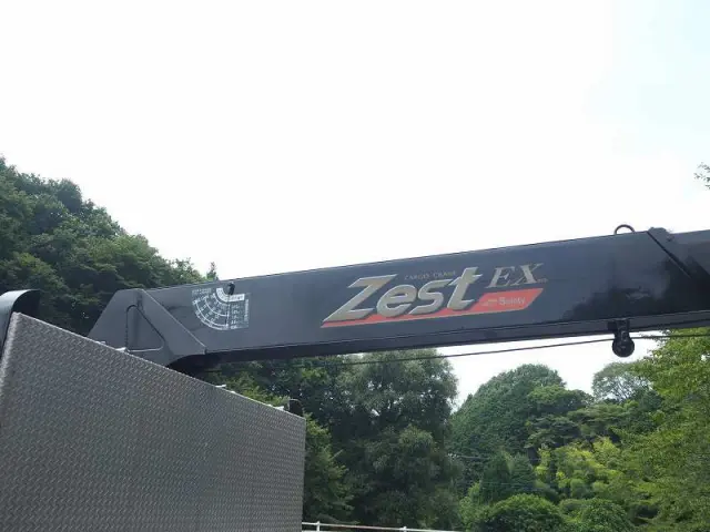 いすゞ エルフ PA-NPR81R(2WD)の写真19