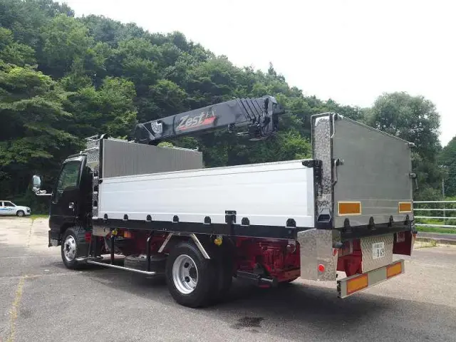 いすゞ エルフ PA-NPR81R(2WD)の写真30