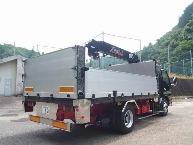 いすゞ エルフ PA-NPR81R(2WD)の写真32