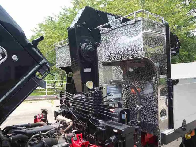 いすゞ エルフ PA-NPR81R(2WD)の写真41